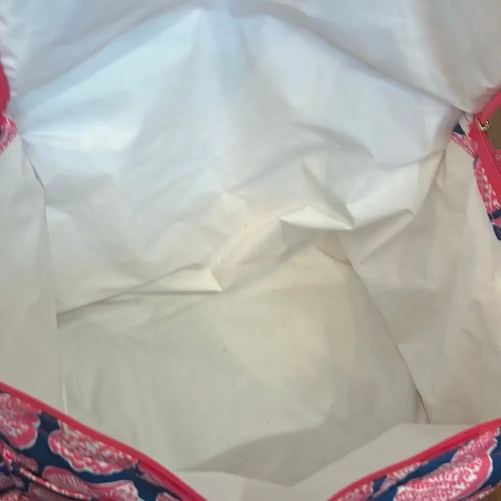 Lily Pulitzer xl shell pink navy cooler insulated tote bag beach summer